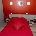 Hotel Hipotel Voltaire Bastille