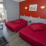 Hipotel Voltaire Bastille 3*