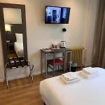 Hipotel Voltaire Bastille 3* Paris