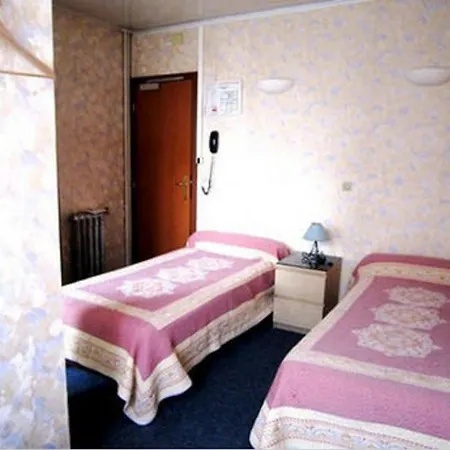 Hipotel Voltaire Bastille 3* Paris