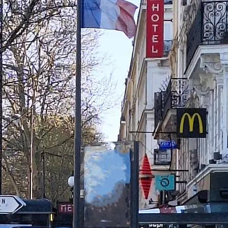 Hipotel Voltaire Bastille Hotel