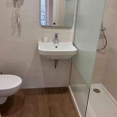 Hotel Hipotel Voltaire Bastille