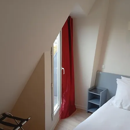 Hipotel Voltaire Bastille 3*