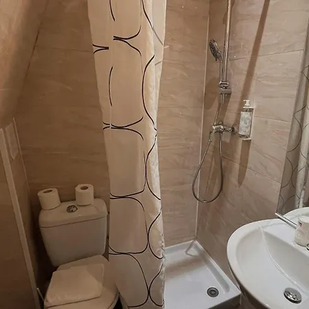 Hotel Hipotel Voltaire Bastille Parigi