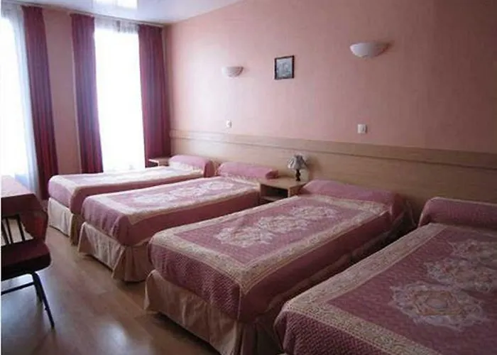 Hipotel Voltaire Bastille 3*