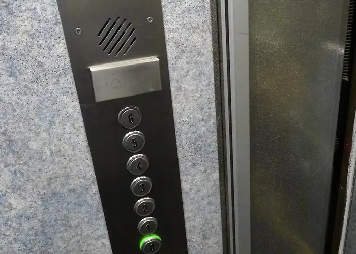 Hipotel Voltaire Bastille