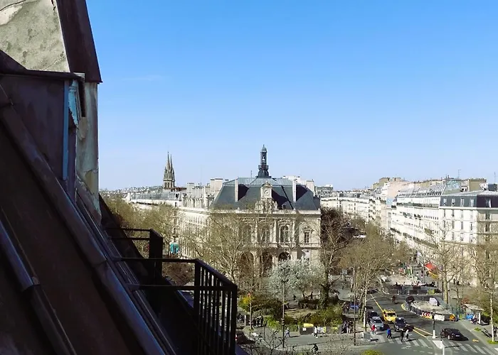 Hipotel Voltaire Bastille Париж