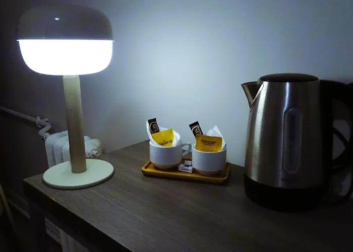 Hipotel Voltaire Bastille Отель 3*