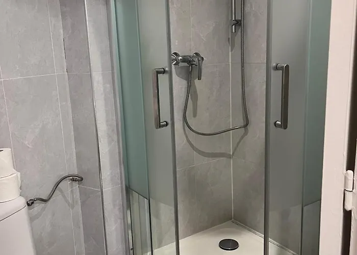 Hipotel Voltaire Bastille 3* Париж