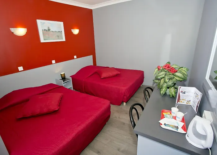 Hipotel Voltaire Bastille Париж