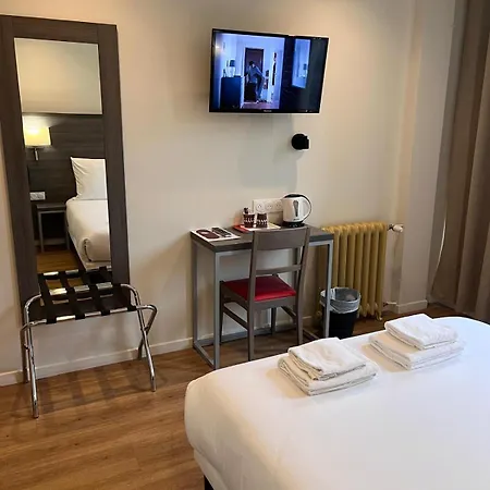 Hipotel Voltaire Bastille 3* Parijs