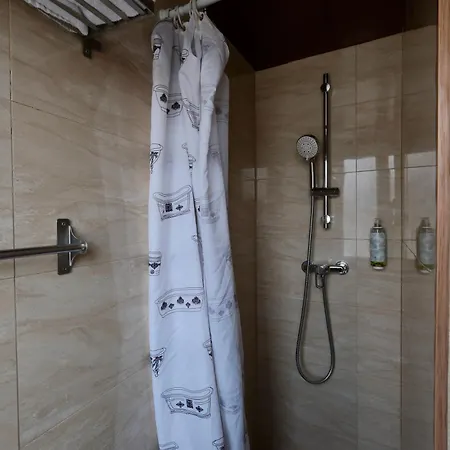 Hipotel Voltaire Bastille Hotel