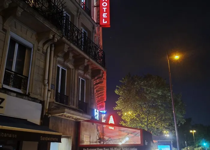 Hipotel Voltaire Bastille Hotel